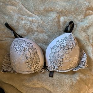 Victoria Secret Push-up Bra